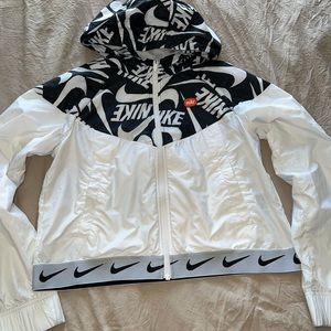 Nike KIDS XL jacket